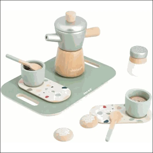 Cafetera italiana de juguete con accesorios en bandeja verde menta