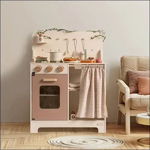 Cocina de Pueblo Tradicional con puerta de horno rosa y cortina de cuadros en un set incluye