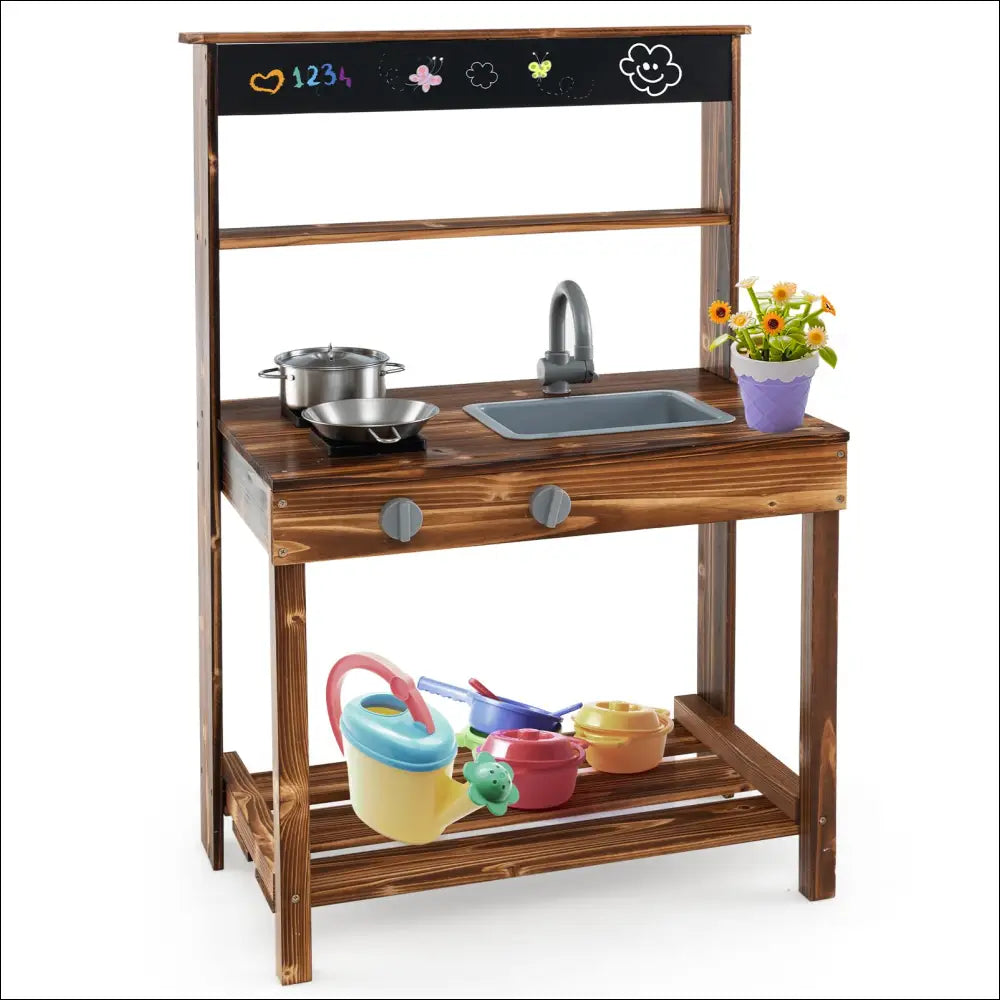 Cocinita exterior de madera con fregadero, cocina y pizarra para juegos al aire libre