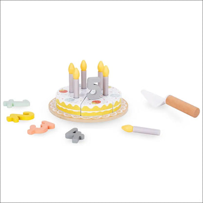 Tarta de cumpleaños de madera Mamabrum con velas y utensilios para cocinitas de madera